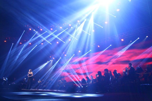 Tania Kassis in Concert